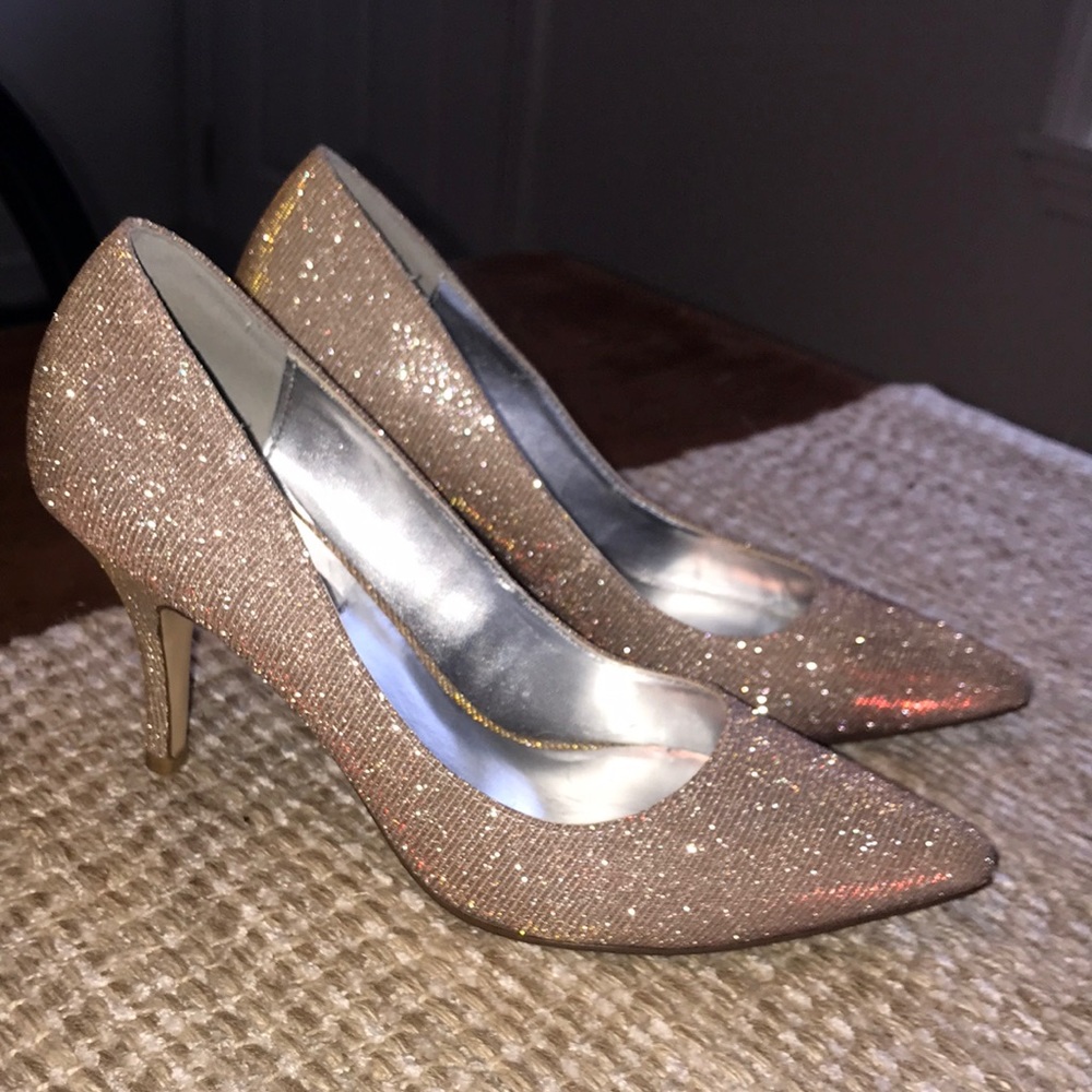 Sparkly pumps
